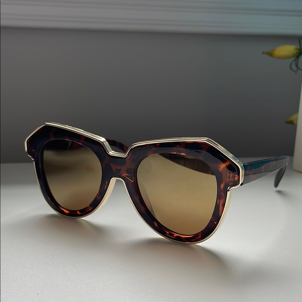 Tortoise Shell Oversized Sunglasses